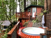 Hillside Retreat in the Redwoods | Hot Tub