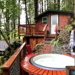 Hillside Retreat in the Redwoods | Hot Tub