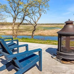 Cozy Cottage | Water Views w/ Hot Tub & Sauna