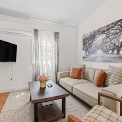 Cozy Downtown Douglas Upstairs Unit | Near Water