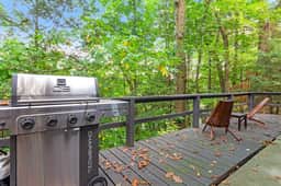 Stylish Bungalow near Saugatuck