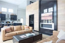 Modern, Spacious Loft in Douglas | Free Parking!