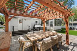 Chestnut Estate: 2 Homes · Hot Tub + Fire Pit