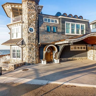 Luxury Beachfront Home in Macatawa Park