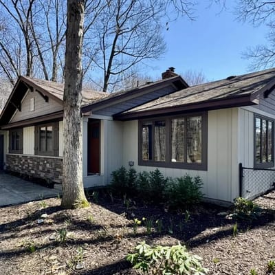 6565 Riverside