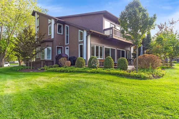 Spacious 5BR Home | Sauna | Game Room |Fireplace - Image 1