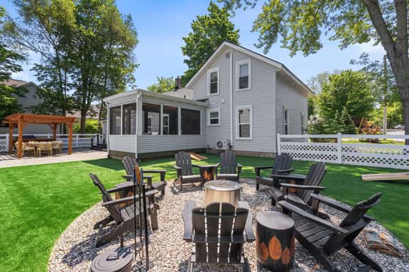 Fenced Downtown Douglas Home near Water | Hot Tub - Image 1