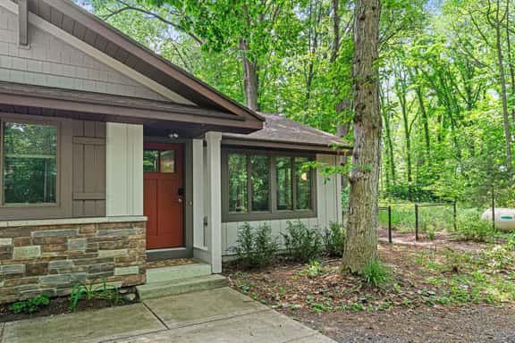 Secluded Mid-Century Haven | Hot Tub | Fire Pit - Image 1