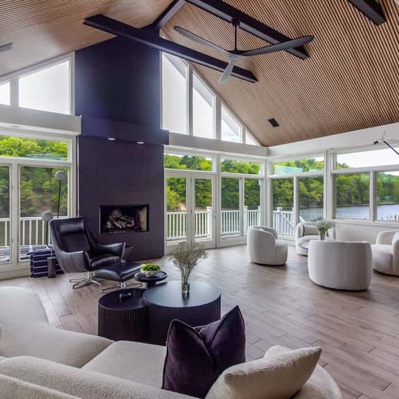 Luxury River Retreat | Water View & Access - Image 1