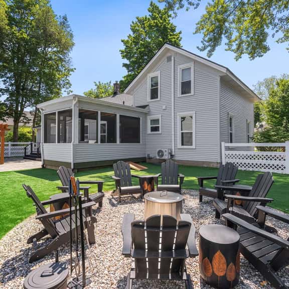 Fenced Downtown Douglas Home near Water | Hot Tub - Image 1