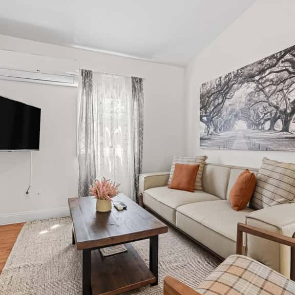 Cozy Downtown Douglas Upstairs Unit | Near Water - Image 1