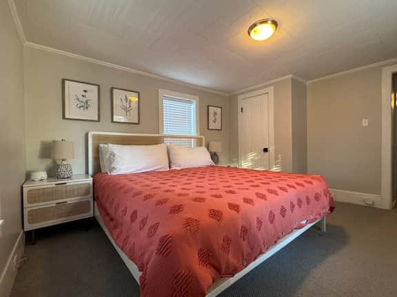 Spacious Farmhouse | Walk to Downtown & Waterfront