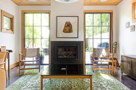 Douglas Hideaway | Modern home w/ Hot Tub & Patio
