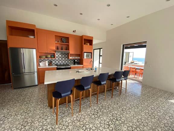 Dream vacation home (4bd/5ba) overlooking Pacific.