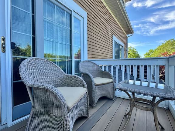 Watermark | 3BR Retreat w/ Balcony & Water View