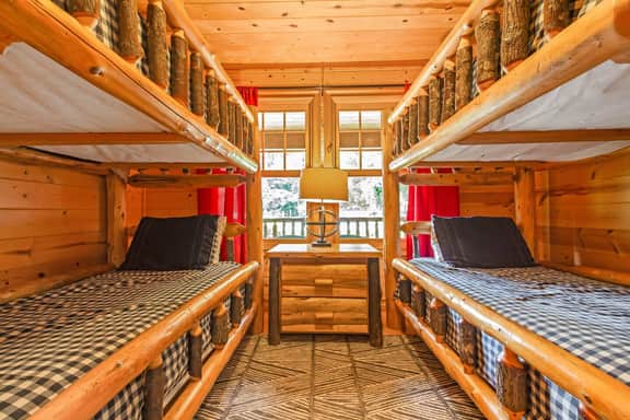 MI Cabin - Image 3