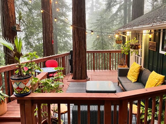 Hillside Retreat in the Redwoods w/ Hot Tub